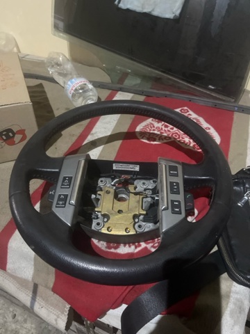 Руль LR008267 LAND ROVER