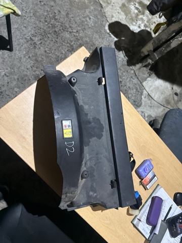 Дифузор радіатора охолодження, верхній PGK500085 LAND ROVER