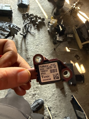 Датчик подушки безпеки YDB000141 LAND ROVER