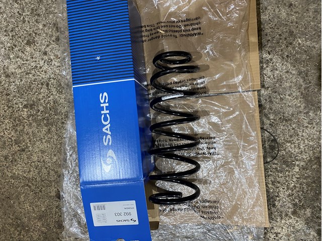 Пружини задні 992303 SACHS