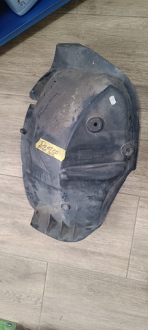 Підкрилок заднього крила, лівий 767491249R RENAULT