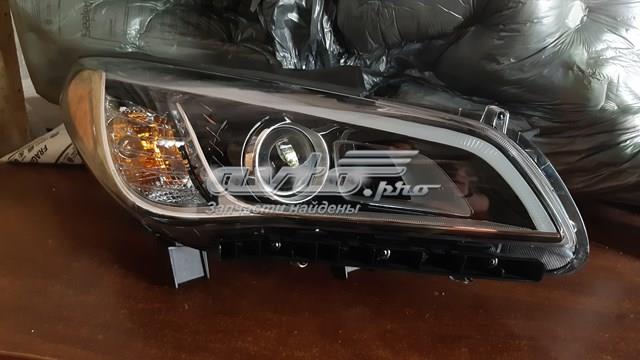 Основна фара - вставка 92102C2100 HYUNDAI