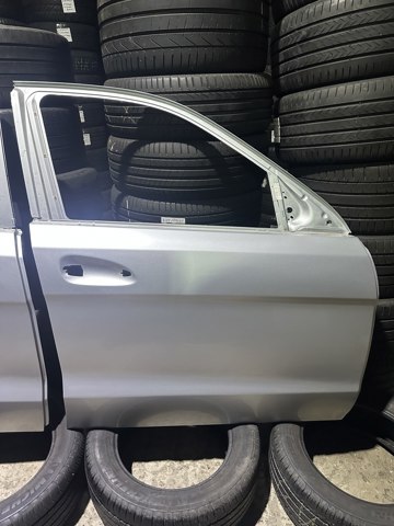Дверка передня права A1667200205 MERCEDES