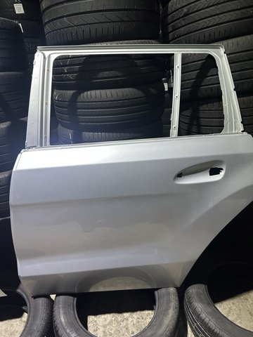 Двері задні, ліві A1667300305 MERCEDES