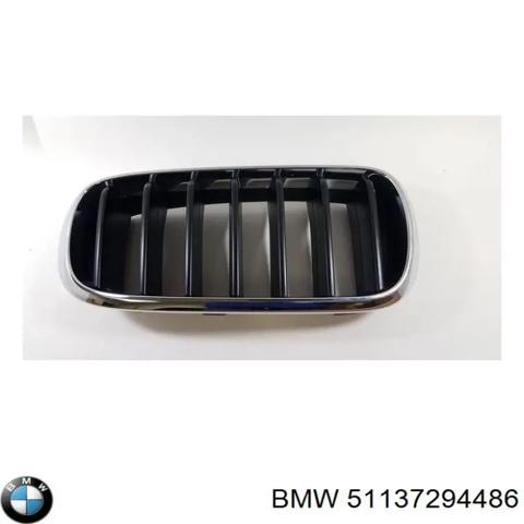 Решітка радіатора права 51137294486 BMW