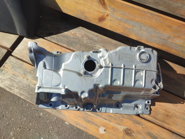 Картер масляний 11138580124 BMW
