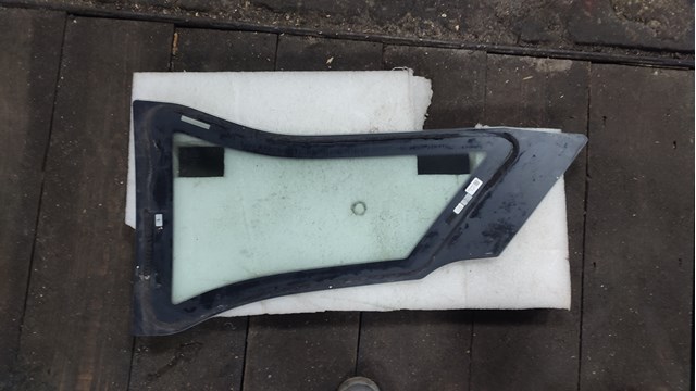 Скло багажника, ліве 51357288189 BMW