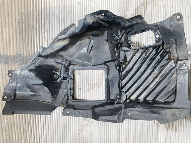 Підкрилок переднього крила, лівий передній 51717260729 BMW