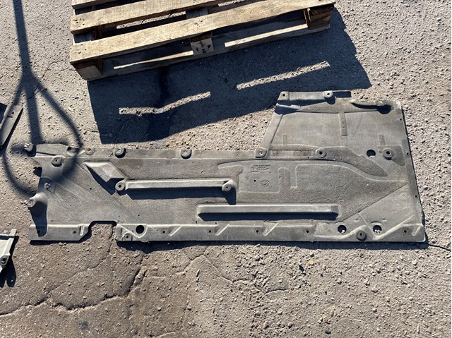 Захист днища, лівий 51757241833 BMW