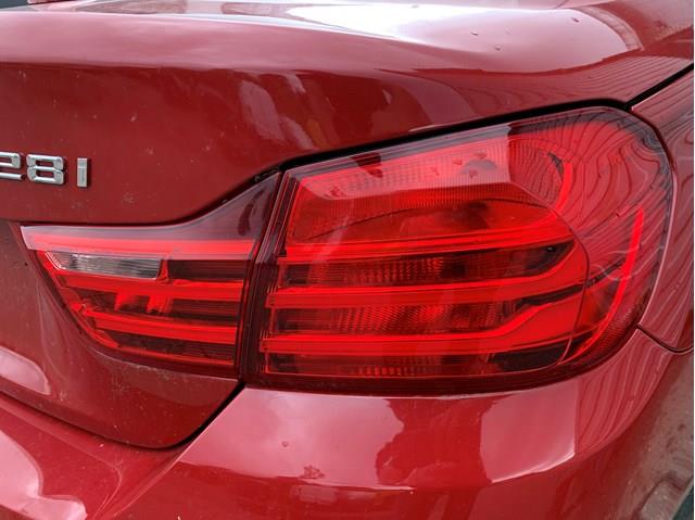 Задній правий зовнішній ліхтар 63217296100 BMW