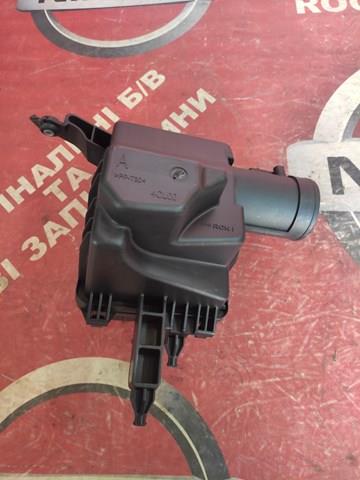 Корпус повітряного фільтра 165004BA3B NISSAN