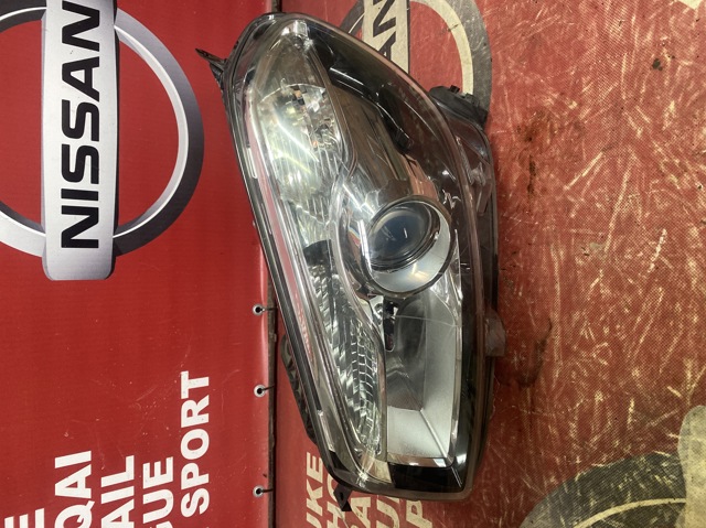 Фара ліва 26060BR02A NISSAN