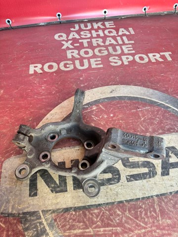 Цапфа передня ліва 400151KK0A NISSAN