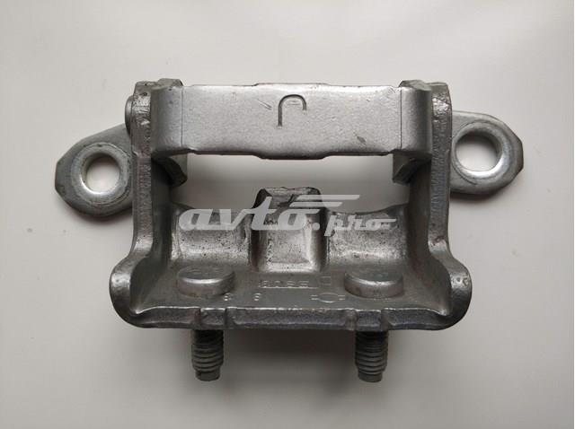 Петля задніх дверей, правих 82400AV630 NISSAN