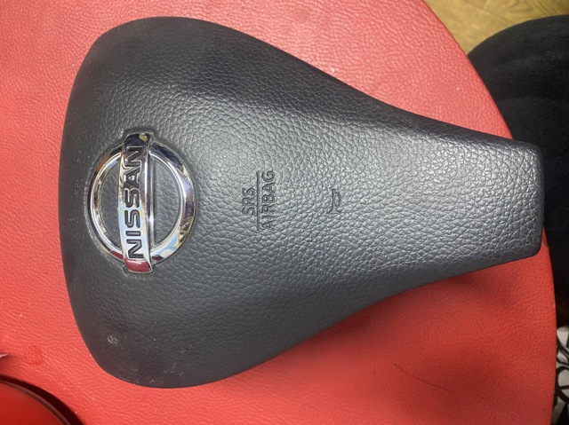 Подушка AIRBAG передня ліва 985104EA1A NISSAN