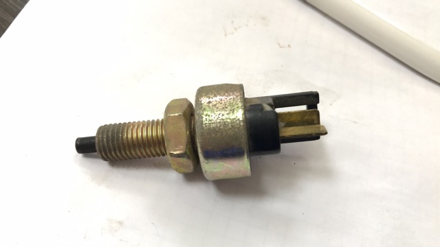 Кнопка стоп-сигналу 0B00166490C HYUNDAI