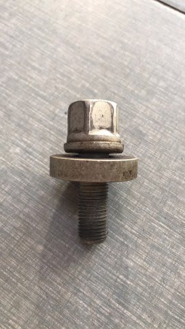 Болт коленвала 2312723001 HYUNDAI