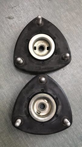 Кріплення переднього амортизатора KD3534380 MAZDA