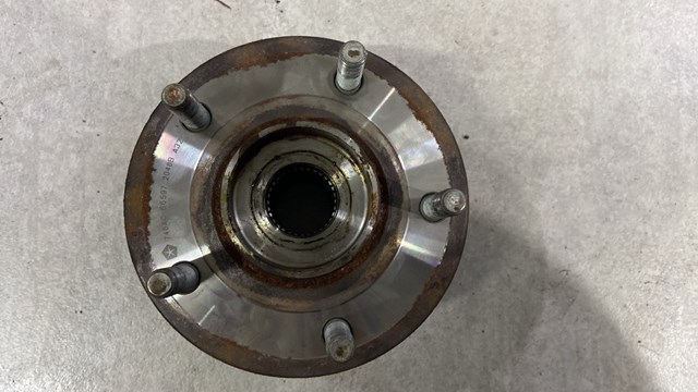 Маточина колеса передня 68184748AC CHRYSLER