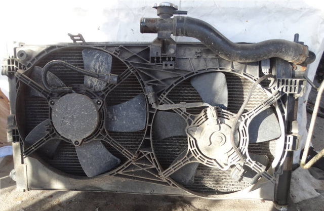 Радіатор основний 1350A294 MITSUBISHI