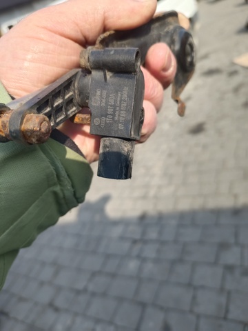 Регулятор положення кузова задньої підвіски 1T0907503A VAG