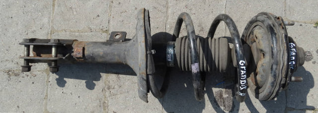 Стійка передня права 4060A246 MITSUBISHI