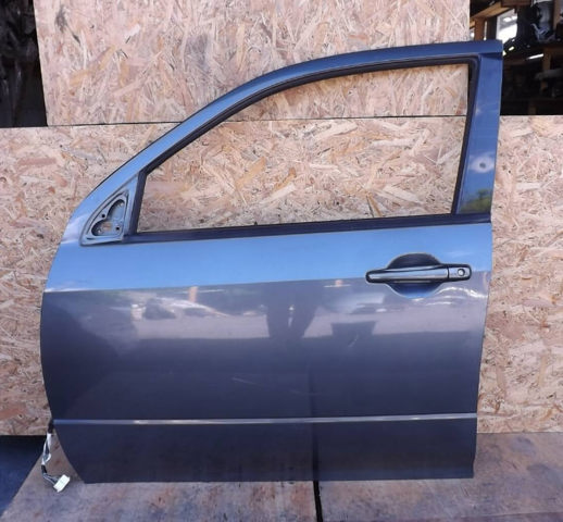 Водійські двері 5700A121 MITSUBISHI