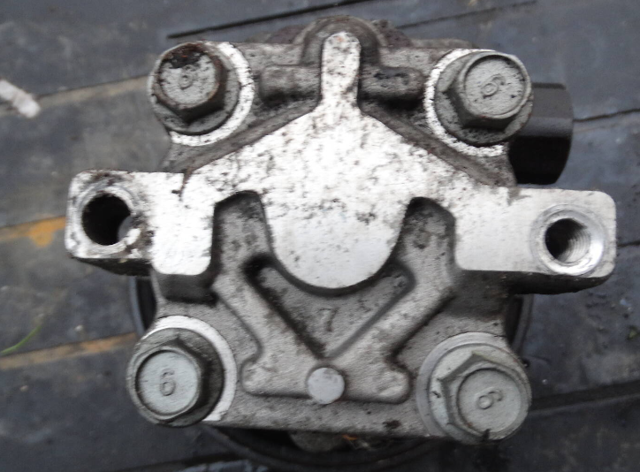 Насос рульового механізму 571002B000 HYUNDAI
