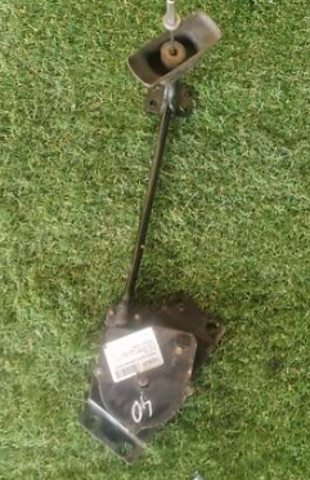 Кронштейн запаски 628002W000 HYUNDAI