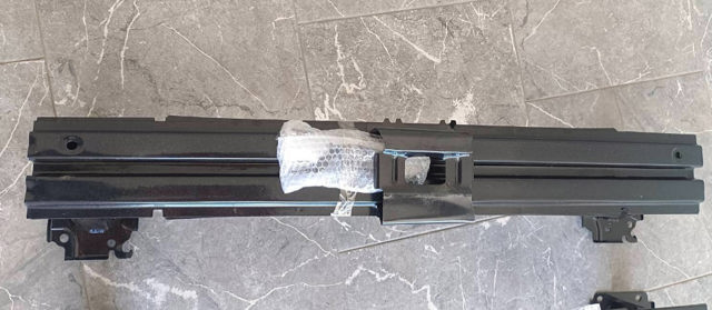 Підсилювач бампера переднього 6400F231 MITSUBISHI