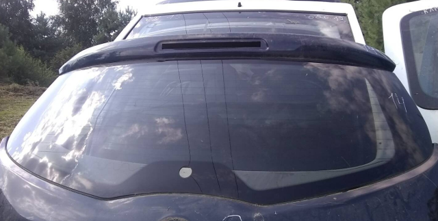 Скло третіх/п'ятих дверей 90300EY10C NISSAN