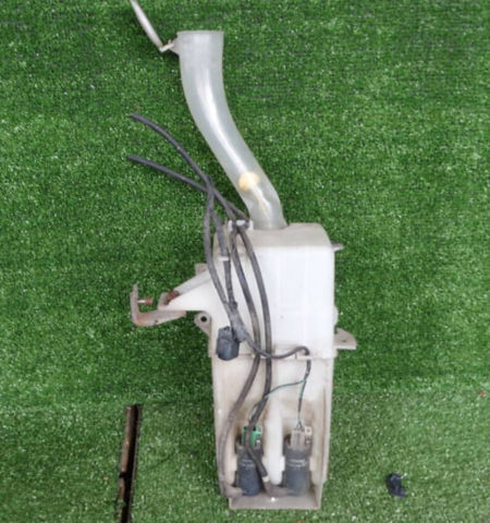 Бачок омивача скла MN126645 MITSUBISHI