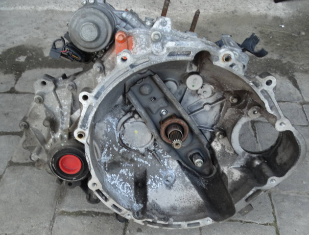 MN902960 Mitsubishi