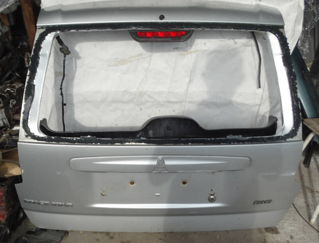 Двері багажника Міцубісі Спейс стар