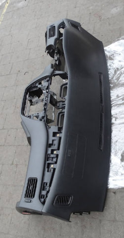 Панель передня "торпедо", верхня частина MR633898 MITSUBISHI