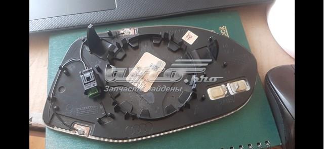 Дзеркальний елемент лівий 4G8857535C VAG