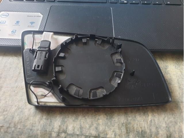 Скло дзеркала заднього виду, лівого 51167168183 BMW