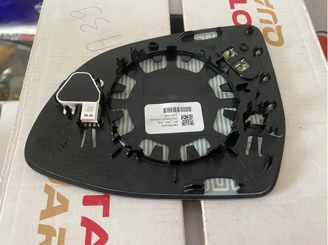 Скло дзеркала заднього виду, правого 51169491786 BMW