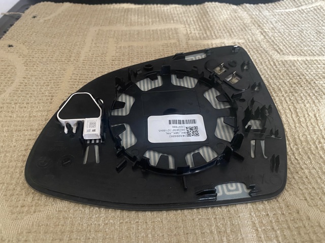 Дзеркальний елемент правий 51169491792 BMW