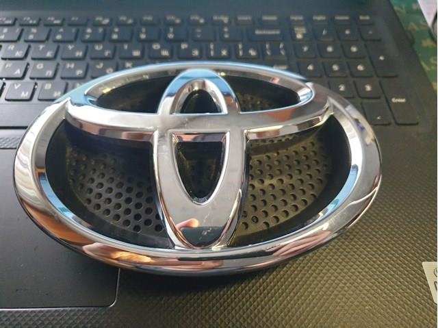 Фірмовий значок решітки радіатора 7530102070 TOYOTA