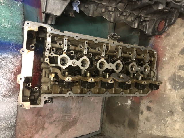 Головка блока циліндрів (ГБЦ) 11127591619 BMW