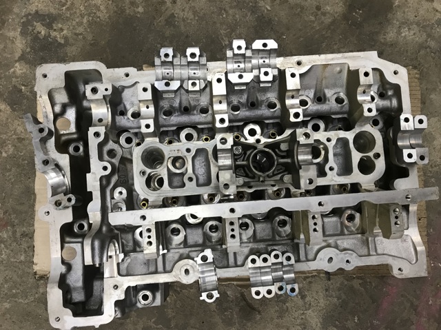 Головка циліндрів 11127624778 BMW