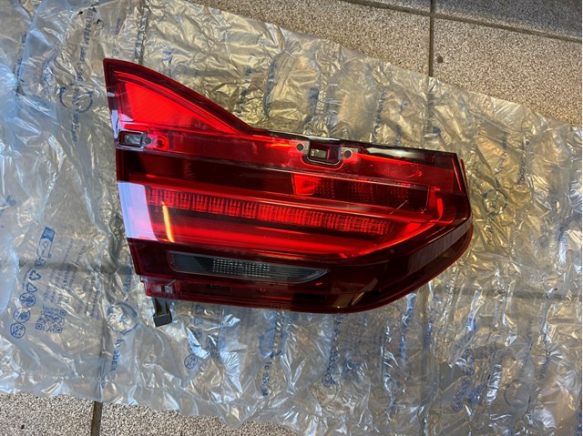 Задня ліва внутрішня фара 63217342969 BMW