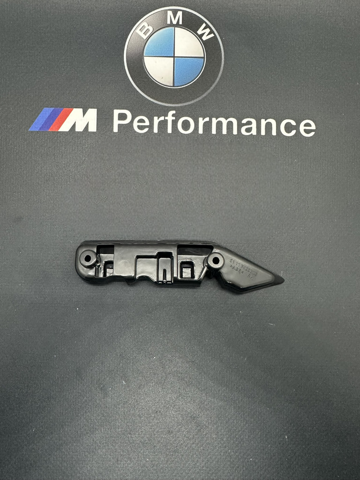 Напрямна переднього бампера, права 51117422250 BMW