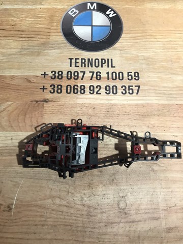 Тримач зовнішньої ручки дверей, передньої лівої 51217242567 BMW