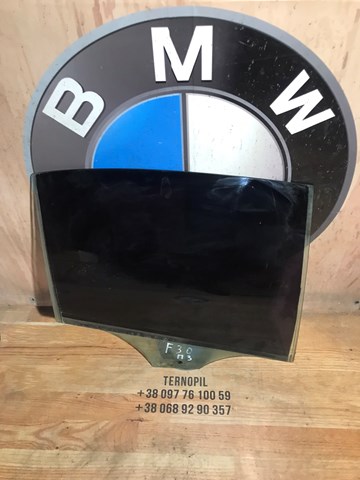 Скло задньої двері правої 51357259822 BMW