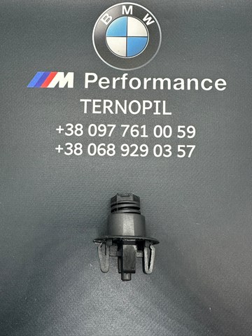 Буфер капота гумовий 51767183752 BMW