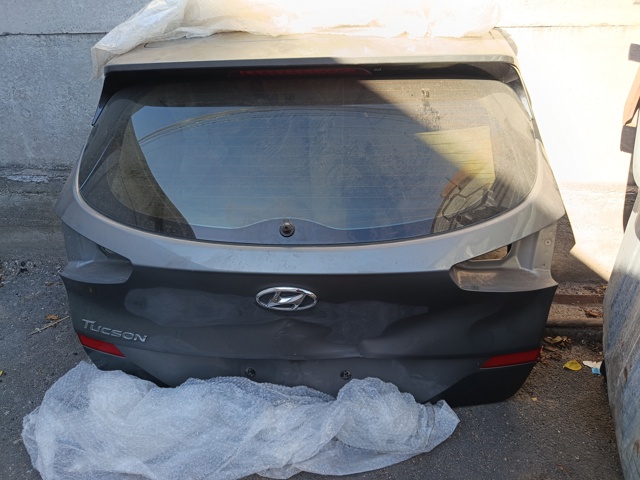 Задня ляда 73700D7500 HYUNDAI