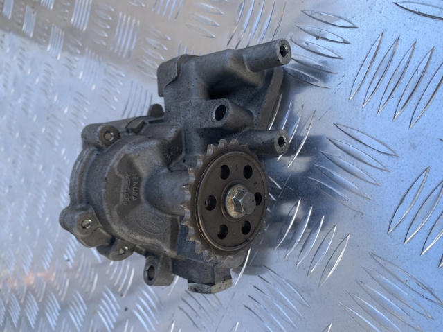 Маслонасос LR052436 LAND ROVER