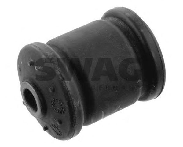 Сайлентблок заднього нижнього важеля 40790012 SWAG